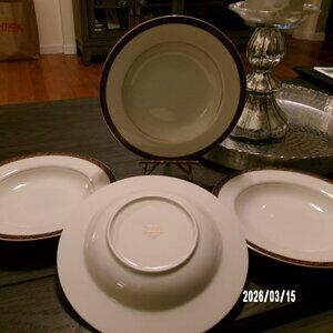 Mikasa Grande Ivory China # L5513 Aramis 8.5" Rimmed Soup Bowl (4) BLACK GOLD